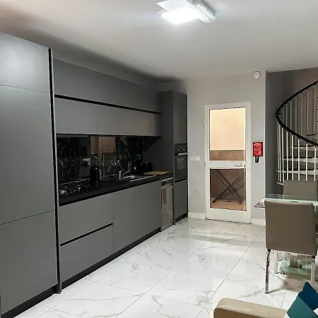 1 Bedroom Steps Away From Seafront Apartment *