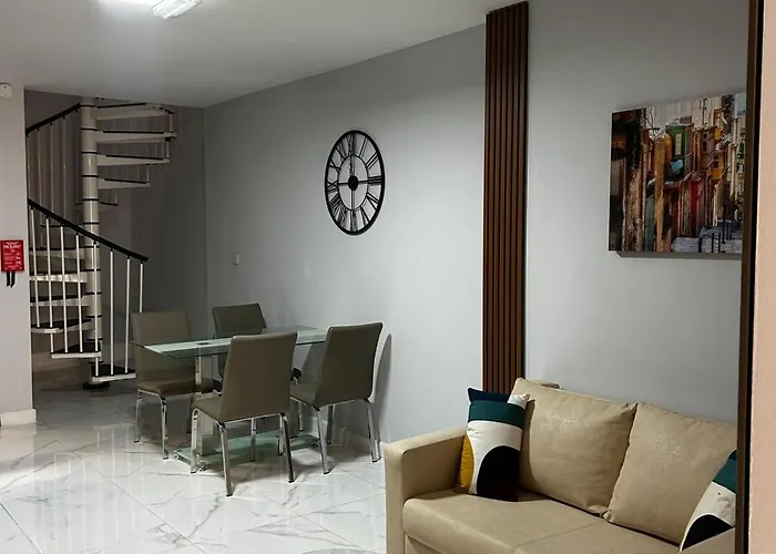 1 Bedroom Steps Away From Seafront *